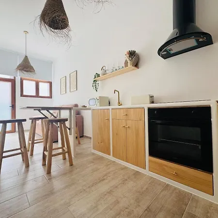 Apartament Coqueto Mediterraneo Steps From The Sea *